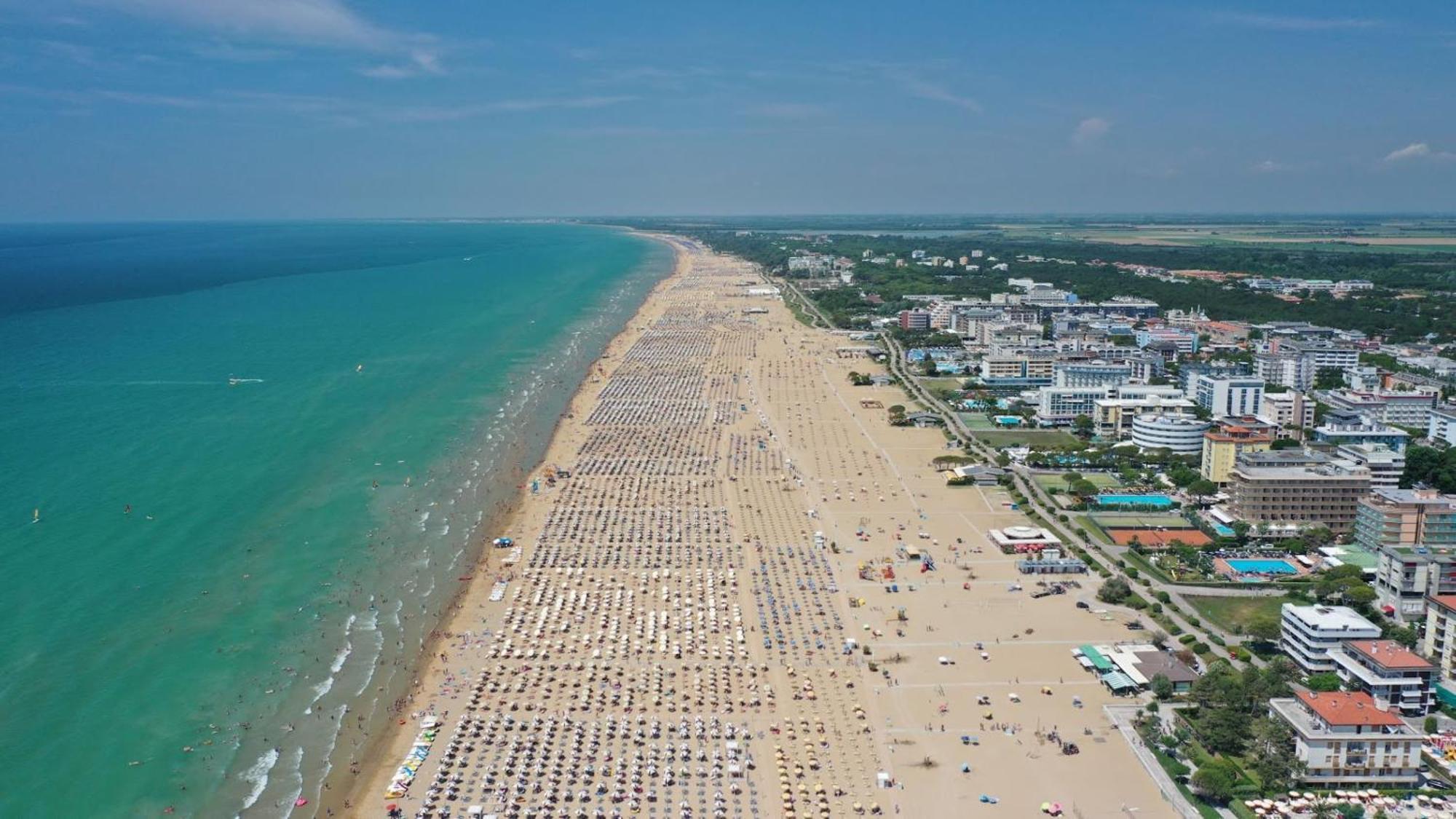 Cozy Villa 250 Metres From The Beach - Beahost - Bibione Extérieur photo
